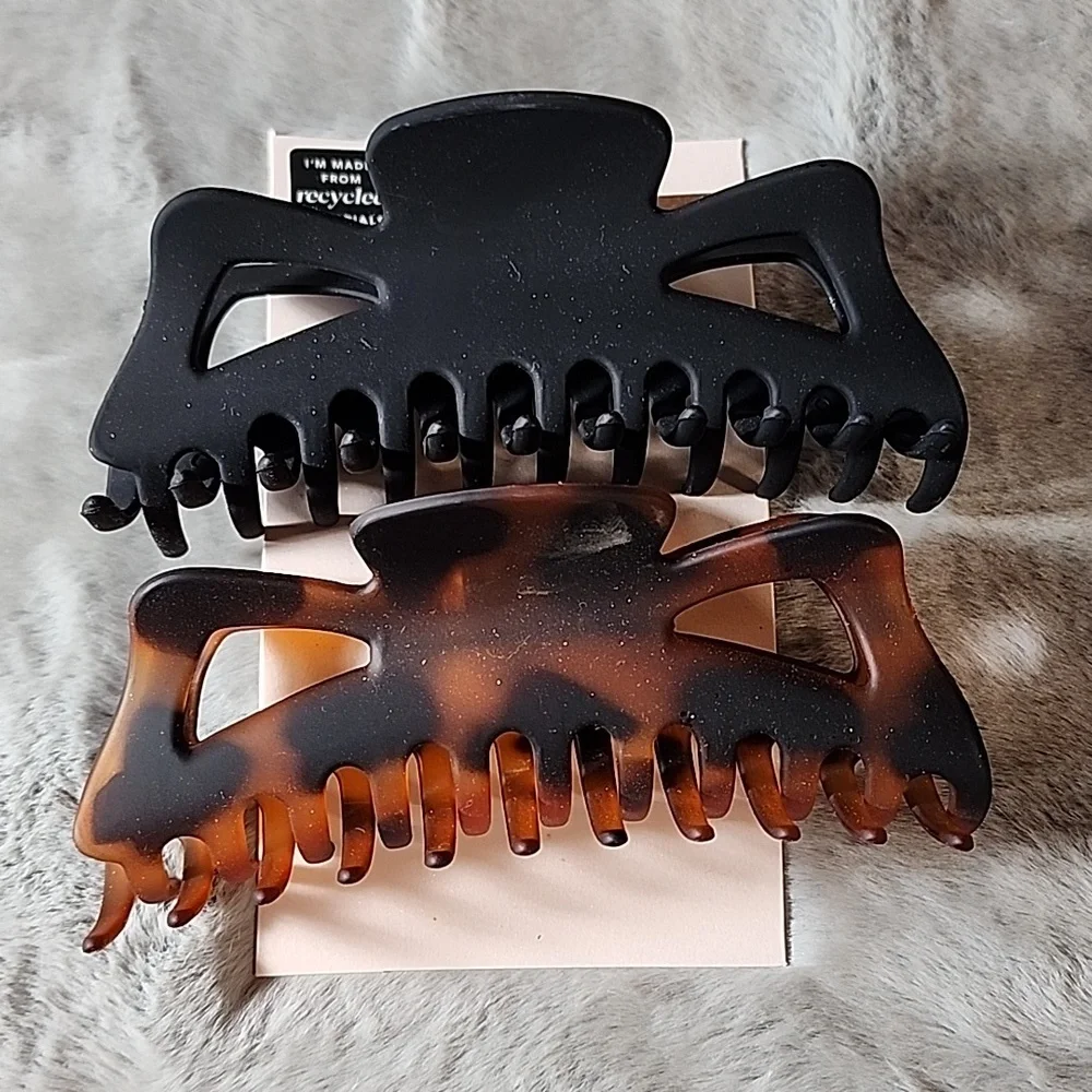 🌷 New Kitsch Hair Claws and‎ Scunci Pearl Bobby Slides